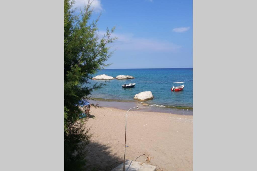 Апартаменты Stegna On Sea Apt Архангелос Экстерьер фото